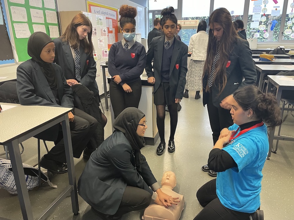 Haverstock school science students take part in a medical activity workshop with kings college medicine students 5